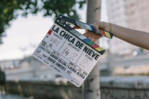 Loreto Mauleón Instagram - Arrancamos 💥
Muchas ganas de este nuevo proyecto 
@atipicafilms 
@netflixes 

Menuda suerte formar parte de este equipo

@diapo1
@laura_alvea
@milenasmitm
@aixa_villagran
#raulprieto
@_jose_coronado 
@marcocacereslopez 
@trisulloa
#ceciliafreire 
@julyanvillagran 
.......

✨@velocasting 
@maydelmanager 💖

Basada en la novela de @javiercordura

📸 @nietermind