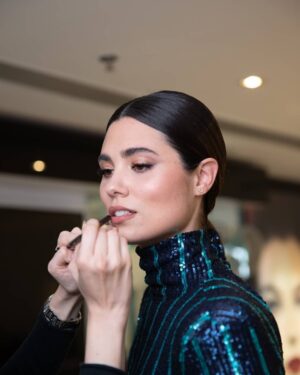 Loreto Mauleón Instagram - @raquelalvarezdiaz_ x @chanel.beauty ❤️

📸@sharonlopez

@chanelofficial @alonsocamarena.sofia 💙