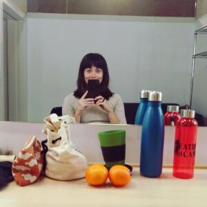Loreto Mauleón Instagram - Ya estamos en Madrid. Esta noche estrenamos "Una historia de amor" en los @teatroscanal y yo me siento muy feliz. 

Os esperamos desde hoy hasta el 19 de diciembre ✨