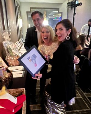 Lori Alan Instagram - What an incredible, lovely, fun and purposeful kick ass first Gala for the amazing @navavoices NAVA!! SO incredibly proud and inspired by the outstanding work of  @thebigvox and @caringilfry & EVERYONE at #Nava for everything you do onbehalf of the voice community and ALL creatives! I love my tribe, they inspire me every day. I love hard, they love hard, and we sure as hell have been missing each other! 
It’s hard being in the booth at home by yourself. We need each other, now more than ever. Thank you for a lovely evening! 
Keep kicking ass and taking names #Nava!
PS – please check out what they do so you can support and become involved with the groundbreaking work they are doing 💋