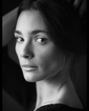Lorina Kamburova Instagram - Shot by the amazing @ivaylopetrov_ 
Thank you 🙏❤
#lorinakamburova #actress #portraitphotography
