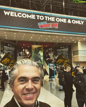 Lorne Balfe Instagram - Who’s in New York today ? #comiccon