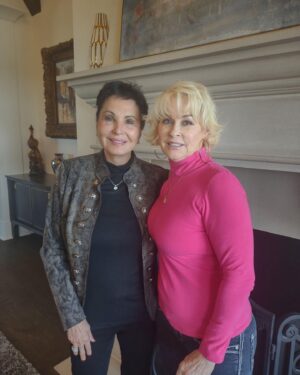 Lorrie Morgan Instagram - All systems are go! The 2nd podcast episode with my friend, Nancy Jones, is live on all platforms. I had such fun chatting with that gal...she's amazing! The show now has listeners in 45 States,  Canada, UK, Australia, Denmark, New Zealand, Mexico, and Belgium. Wow! ❤️
@thegeorgejones #lorriemorganpodcast #warpaintwithlorriemorgan #girltalk

“War Paint with Lorrie Morgan” is available on @iheartmediaofficial , @applepodcasts , @spotify and other podcast platforms. New episodes will drop monthly!