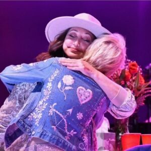 Lorrie Morgan Instagram - Thank God for good girlfriends! Love my pal @pamtillis  #opry #grandoleopry #lorriemorgan #90scountry #womenofcountrymusic