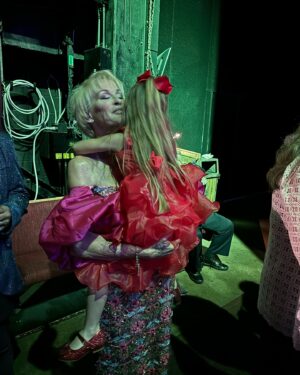 Lorrie Morgan Instagram - Thank you @opry for 40 years! ✨#lorriemorgan #grandoleopry #countrymusic #classiccountry
