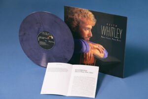 Lorrie Morgan Instagram - Exciting news, you can now relive the legacy of Keith Whitley with the first-ever vinyl reissue of his iconic 1988 album ‘Don't Close Your Eyes,’ available at @VinylMePlease on 180g Lavender Marble vinyl with a Listening Notes booklet. 

*Sign up at VMP to get the reissue: https://bit.ly/3KjQchB

❤️