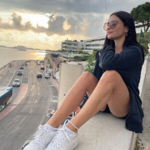 Lou Baudry Instagram - safe place🌤️✨