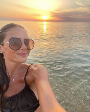 Lou Baudry Instagram - 🌞✨💛 good times