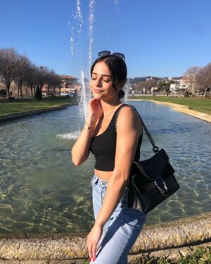 Lou Baudry Instagram - au 🌞 de Marseille
