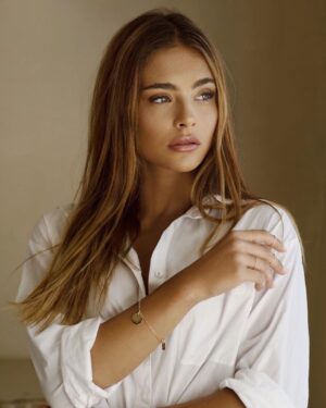 Lou Baudry Instagram - @colinemarslenphotographe 💛