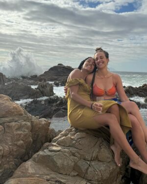 Lou Llobell Instagram - My African Christmas pt2 💛