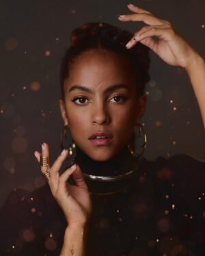 Lou Llobell Instagram - A little sparkle for @roseandivyjournal shot by @bypip ✨

Styled by: @georgmedley 
Make up by: @kennethsohmakeup 
Hair by: @kieronlavine 
Words by: @ace_creativestudio 

Wearing: @miumiu @dior @sacaiofficial 

@laurenxgold