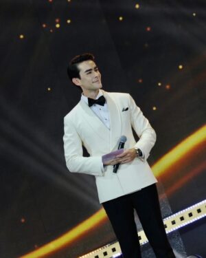 Louis Hesse d'Alzon Instagram - ผ่านไปด้วยดีกับค่ำคืนแรกของงาน 28th Asian television Awards พวกเราทีม Host เต็มที่และสนุกกับงานมากๆเลยครับ ขอบคุณทีมงานทุกฝ่ายที่ช่วยสร้างสรรค์งานให้ออกมาได้อย่างน่าประทับใจ และอย่าลืมนะครับ คืนนี้งานยังมีต่ออีกคืน เตรียมพบกับไฮไลท์การเดินพรมแดงของเหล่าคนบันเทิงและการประกาศผลรางวัลอีกมากมาย พบกันคืนนี้นะครับ 😊 #asiantvawards