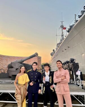 Louis Hesse d'Alzon Instagram - ผ่านพ้นไปแล้วกับละครเวทีเดอะมิวสิคัล ”ปราการเวลา The Theatre“ รู้สึกเป็นเกียรติมากที่ได้มีโอกาสมาร่วมแสดงในโปรเจกต์นี้ ถือได้ว่าเป็นฝันที่เป็นจริงกับการแสดงละครเวทีครั้งแรกในชีวิต ขอขอบคุณผู้ใหญ่ทุกท่านที่่ให้โอกาส ขอบคุณเพื่อนๆและแฟนคลับที่คอยมาให้กำลังใจทุกรอบ ขอบคุณเพื่อนๆพี่ๆน้องๆนักแสดงและทีมงานทุกคนที่ร่วมสร้างสรรค์งานในครั้งนี้ให้ออกมาอย่างสมบูรณ์แบบที่สุด และที่สำคัญขอบคุณผู้ชมทุกท่านทึ่มาร่วมสนุกไปกับเรา 😊🙏🏻 #ปราการเวลาthetheatre