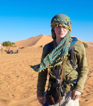 Louis Hynes Instagram - Louis Of Arabia - Is it worth slowly melting if you get to live in the desert?