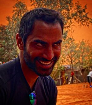 Louis Hynes Instagram - Louis Of Arabia - Is it worth slowly melting if you get to live in the desert?