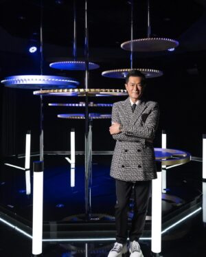 Louis Koo Instagram - 時間對我來說十分重要，擁有絕佳精準度與穩定性的腕錶，讓我可以追求一切工作準時完成。

愛彼Royal Oak皇家橡樹腕錶誕生50週年，是傳承歷史的一代完美傑作，大家可於9月18日至25日到訪旗艦展覽欣賞其高級鐘錶工藝。

@audemarspiguet 
#AudemarsPiguet 
#RoyalOak50Years