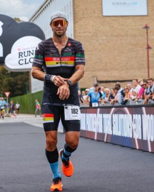 Louis Talpe Instagram - About yesterday, my first and probably only race of 2022.. i had an excellent feeling all day, even tough i’ve been short on time, training and sleep this year. During a race you always have so much time to think about stuff, other than food intake, watts we push or average we run, and for me what was mostly on my mind were Tiff, Lion & Phoenix, and how they were not at the finish line but waiting and supporting for daddy from home .. the biggest reason why i had such a great finish time was to be done and get back to them and give plenty of hugs and say thank you for all the love they give me each day ..

This was my 3rd time racing this event , and to all my fellow athletes, believe me this race has such amazing supporters! 
@decospantriatlonmenen thanks for a terrific organisation yet again 💯. See you next year! #swimbikerun #triunic 
📸 @davidpintens