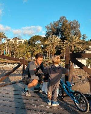 Louis Talpe Instagram - Hopefully staying fit for at least 25 more years to play and compete with the boys.. 😅 🏃🏻‍♂️ 
Another milestone, Lion biking along on the morning run 💙♥️