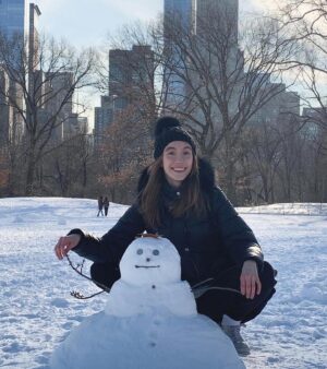 Louisa Erlich Instagram - Making friends. (I didn’t create him .. just stumbled upon him with deep admiration…)