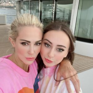 Louise Linton Instagram - Got Glam for the Grand Prix! 💫 Amazing friends and fun party with Lewis Hamilton 🎉🏎 What a day! Congratulations @f1 Sergio Perez and @redbullracing