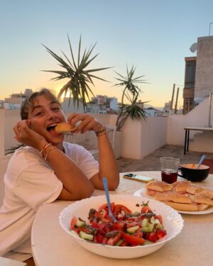 Louise Malek Instagram - Fucking shit 🍉