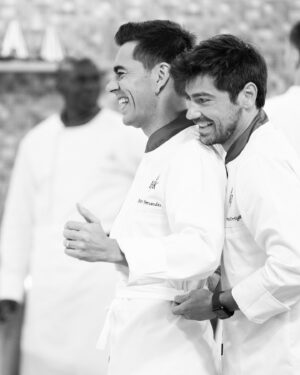 Lourenço Ortigão Instagram - Hoje às 22:15 estreia na @sicoficial o programa Hell’s Kitchen, e confesso que espero por este momento há algum tempo. Sou suspeito para falar mas o que vivemos foi tão mas tão intenso que o programa só pode estar incrível. Até já!! 🔥🔥