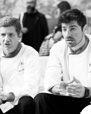 Lourenço Ortigão Instagram - Hoje às 22:15 estreia na @sicoficial o programa Hell’s Kitchen, e confesso que espero por este momento há algum tempo. Sou suspeito para falar mas o que vivemos foi tão mas tão intenso que o programa só pode estar incrível. Até já!! 🔥🔥