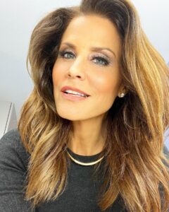 Lu Parker Most Liked Photos and Posts