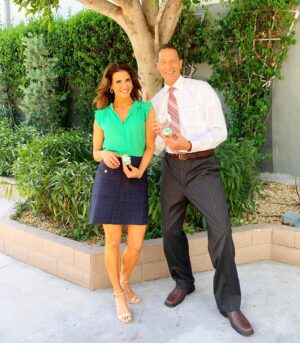 Lu Parker Instagram - Got a sweet cookie standing next to one of the coolest cats in town…
@kajgoldberg5 

Thanks to @drshicasbakery for making some super delicious  cookies & cupcakes for @ktla5news on this #stpatricksday 💚

#thursdayvibes #lifeisgood #ktla #cookies #cupckakes #luparker #bekind #bakery #culvercity #sweets  #weatherman #friends #sugarhigh #irish #blackownedbusiness #southerngirls 

Photo by @x_tina1983 🦋 

Check out Dr. Shica’s bakery in Culver City. They also have gluten-free & vegan options. 🍪 @drshica @westfieldculvercity