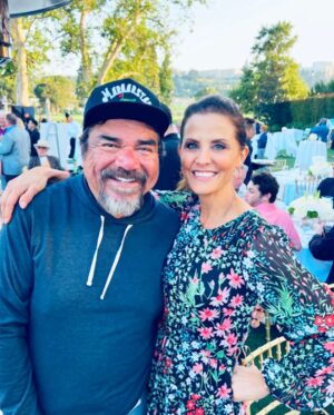 Lu Parker Instagram - Life is better when we give of ourselves to help others…💖

Thank you to everyone who showed up this past weekend to help raise money for @georgelopezfoundation 

Nearly 1 Million dollars was raised… A portion of that money will help to send kids to kidney camp where they can enjoy just being a child…

@georgelopez has really put his heart & soul into raising awareness about kidney disease & organ donation over the years after having his own transplant in 2005. 

He created a fun dinner, music & golfing event that brings together a fantastic group of people.  It’s a weekend always filled with lots of love & laughter. 😂

Jewelry by:
@bearfruitjewelry 
@twistedsilver 
@clubmonaco 

#kidneydiseaseawareness #georgelopez #baltaire #oakandfort #bearfruitjewelry #clubmonaco #twistedsilver #bekind #raisemoneyforcharity #garmanygolf #georgelopezfoundation #lakesidegolfclub #kindnessmatters #golf #golfforlife #dita #kidneytransplant #highheels #friends #laughter