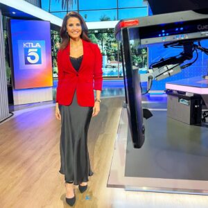 Lu Parker Instagram - Shaking it up with a silk skirt on set…💋

For years working in news, our on camera wardrobe has been very specific. Thank goodness times are changing and female anchors are able to play around a little more with what we wear, especially working in the Los Angeles market. 

This red blazer is actually part of a pantsuit, but I decided to switch it up and pair it with a silk long skirt. Not sure if it worked, but took a chance. 

Like in life, taking chances is sometimes scary,but what I have found is that trusting yourself is also very empowering.  Be brave. Be joyful. Be kind. Be you! 

Have a beautiful weekend, everyone! 💫

#Onset #BeKind #womenwhowork #RedSuit #SilkSkirt #zara #KTLA #KTLA5News #tvnews #tvanchor #Wardrobe #LosAngelesStyle #WomenSupportingWomen #Speaker #Writer #red #takeachance #bebrave #bejoyful #speaker #seeker #beyou