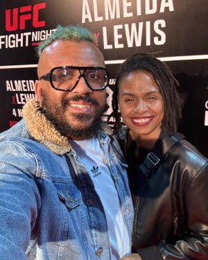 Luana Carolina Instagram - Em 2018, foi a primeira vez que fui a um evento como atleta do UFC, tinha acabado de ser contratada. 
Mas ver novamente em SP, recorde de público, casa cheia, foi muito especial também. Ainda mais em um card recheado de brasileiros que conquistaram seus contratos da mesma forma que eu conquistei em 2018 pelo Contender (8 lutadores que vieram do Contender). 
Nesse evento do último sábado, fui para assistir, mas logo logo eu vou anunciar minha próxima luta… 🙅🏾‍♀️😁

#ufc #ufcsp #ufcbrasil #luta #fight #wmma #wakandaforever
