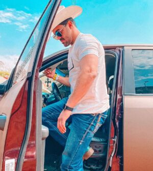Luca Ferrari Instagram - BARRETÃO 2021 ✔️ Qual a próxima parada ? #osmoiadeiros #barretos2021