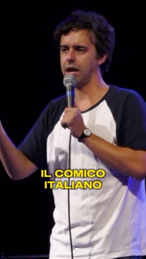 Luca Ravenna Instagram - L’open mic all’estero 🇮🇹🇨🇳🇳🇱🏴󠁧󠁢󠁳󠁣󠁴󠁿🇹🇷🇩🇪
(Rodrigo 2021)