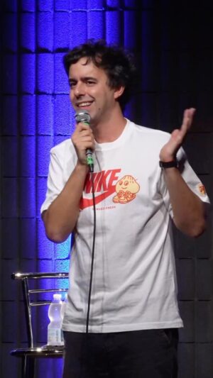 Luca Ravenna Instagram - Sportivi a fine carriera e domande scomode🎤
-Improv show-Brescia settembre 2023