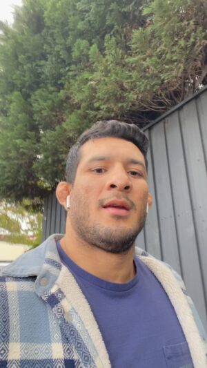 Lucas Barbosa Instagram - 🚨O Rio Grande do Sul está enfrentando um momento muito delicado devido às enchentes, que deixaram o estado em estado de calamidade pública. Como atleta profissional de alto nível, estou me disponibilizando para realizar uma grande luta, e todo o dinheiro arrecadado será enviado para ajudar as famílias necessitadas. Quem está disposto a participar? Ou talvez montar um card?
-
🚨 The Rio Grande do Sul is going through a very delicate moment due to floods, which have left the state in a state of public calamity. As a professional athlete, I am making myself available to make a super fight, and all the money raised will be sent to help needy families. Who is willing to participate? Or be part of the card?