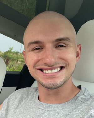 Lucas Cruikshank Instagram - us balds gotta stick together