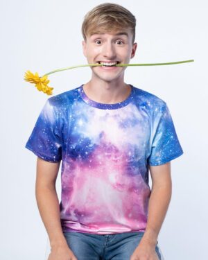 Lucas Cruikshank Instagram - This is Franklin, a gentle soul who creates kitten memes for a living and is a character on @starterpackshow now streaming on Facebook Watch 🐱