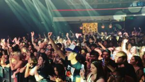 Lucas Grabeel Instagram - Took the crowd by surprise by making a guest appearance at @iparty at the @vermonthollywood 🎤 what a fun night to be a part of and the fans were awesome! #iparty #hollywood #highschoolmusical #hsm #disney #nickelodeon #mattbennett #victorious #lucasgrabeel #ryanevans #nyc #cali #dj #party #friday #fridaynight #dance #danceparty #djlife #partynight #partytime #disneyworld #disneyland #disneychannel #disneyplus #broadway #musical #sing #artist