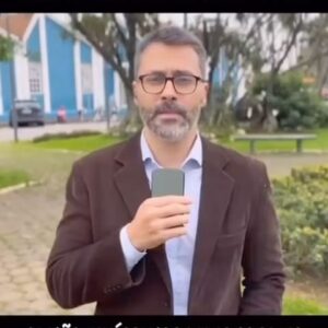 Lucas Pavanato Instagram - @paulosouza.oficial mostrando como a Globo e o Lula gostariam que fossem as coisas!

Siga @lucaspavanato 

#globo #riograndedosul #bolsonaro #nikolasferreira