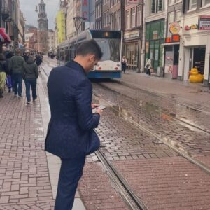 Lucas Velasco Instagram - Hace unos días me vestí de gala para la presentación de “Máxima” ¿ Qué les parece el look ?