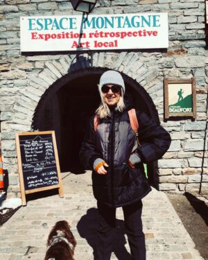 Luce Mouchel Instagram - Camp de base ..😉
Tournage Le meilleur d’entre nous à Bonneval sur Arc. ☀️ ⛄️ 🎬