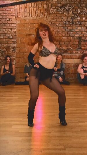 Lucia "Ginger" Molčányiová Instagram - ❤️‍🔥THE FAME❤️‍🔥
Music @ladygaga 
Camera @katkasugar 
Studio @tanecni_sector 
Choreo by me

👉🏻This Sunday I'll be teaching new choreo to a beautiful song "Underneath your clothes" by Shakira. Join my Heels Open Class 16th June 7:30-9 pm @tanecni_sector 👠Can't wait to dance with you!🌹

⬇️Book your spot⬇️
www.dancewithginger.com

#thefame #ladygaga #heelsclass #dancevideo #dancereels #dancereel #dancechoreography #heelsdance