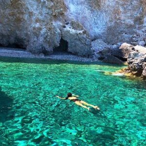 Lucila Solá Instagram - I’d rather be...🐠