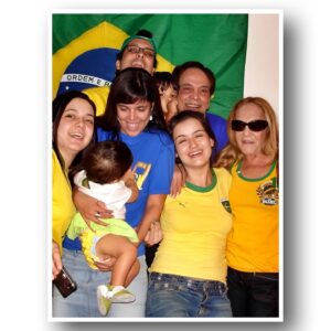 Lúcio Mauro Filho Instagram - 5 anos sem o velho Lucio por aqui, primeiro dia das mães sem Dona Lú. A vida passa depressa e agente não pode deixar de agradecer.
Que honra ser a mistura desses dois seres humanos formidáveis. Fizeram o que puderam. 
Aliás, fizeram mais!
Por isso mesmo fazem tanta falta por aqui.
Obrigado mãe. Obrigado pai.
Um fim de semana de muita saudade por aqui!
❤️💜✨
#diadasmaes