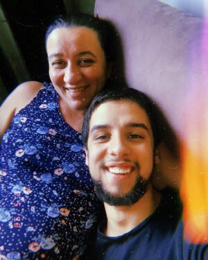 Luckas Moura Instagram - Parabéns minha rainha !!!! Guerreira !!! Obrigado por tudo que fez e faz por mim !!! Mainha eu te amo muito muito viu ?? ❤️ #felizdiadasmaes 🥰