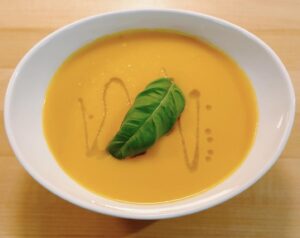 Lucy Luna Instagram - This instagram may or may not be turning into Lucy’s food channel. 
CARROT & GINGER SOUP 🧡🥕🫚
With the basil I’m growing at home. 🌿 

#foodie #healthyeating #homemade #yummy