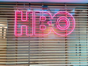 Lucy Luna Instagram - This first week was beautiful and intense. Let’s just say that now I know why HBO’s content is brilliant! I’m in the best place possible to mature as a writer and grow as a human. Surrounded by talented and kind writers and mentors. Thank you! ♥️
#hboaccess #hbo #writing #writerscommunity #screenwriting #screenwriter