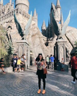 Lucy Luna Instagram - During my social media absence I finally visited Hogwarts! Here’s proof. ♥️
